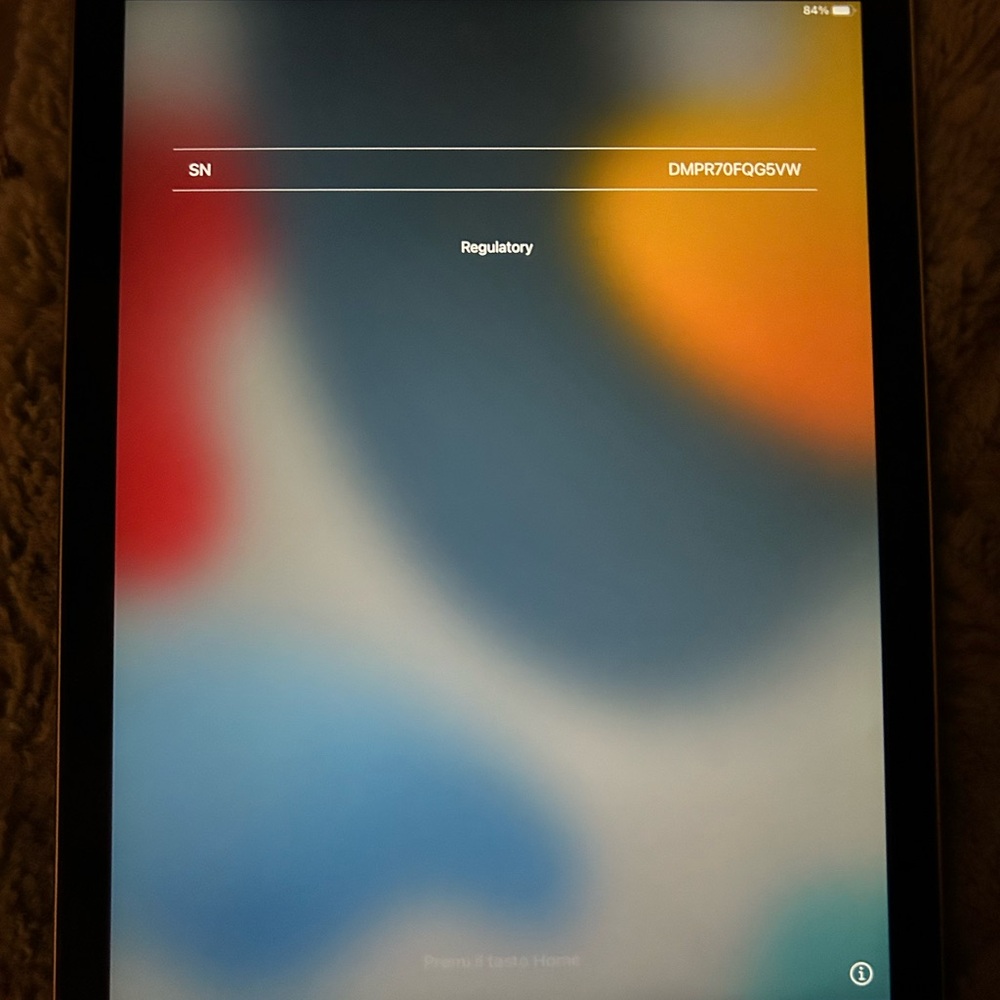Space Gray iPad Air 2 64GB - Picture 3 of 9